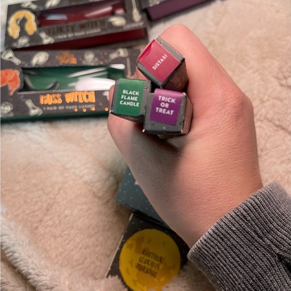 Hocus Pocus Makeup Collection - Picture 4 of 8